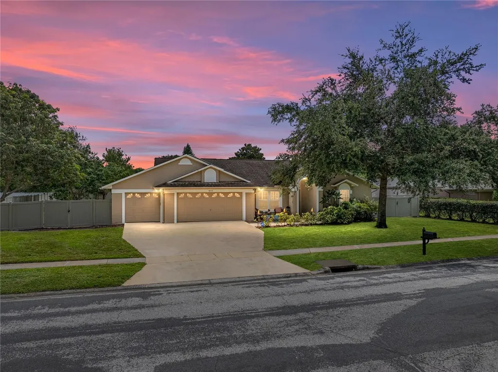 18705 Planners Way Lutz FL 33548