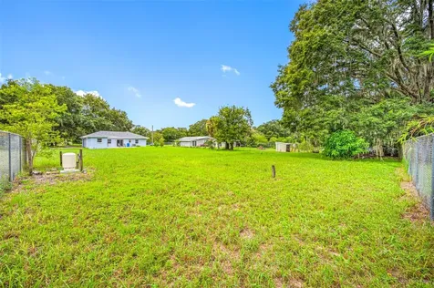 13136 Thonotosassa Road Dover FL 33527