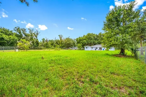 13136 Thonotosassa Road Dover FL 33527