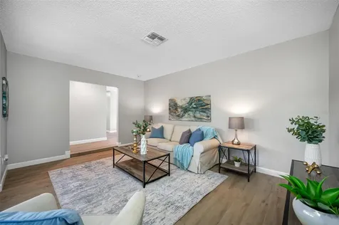 13136 Thonotosassa Road Dover FL 33527