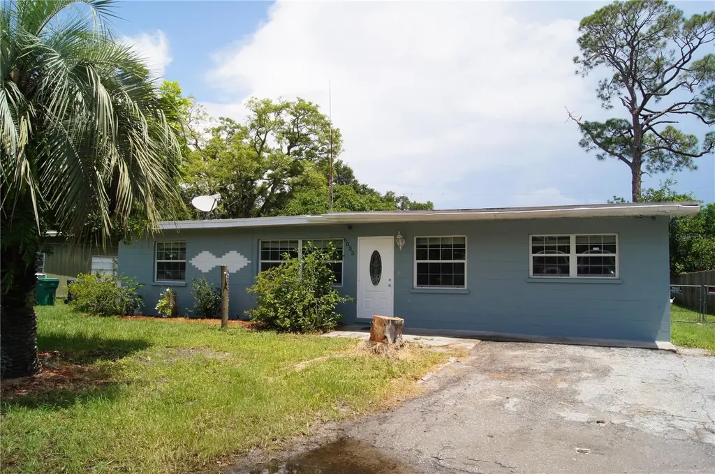 6033 9th Street Court E Bradenton FL 34203