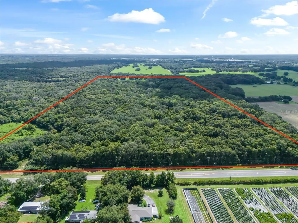 3448 Cr 567 Center Hill FL 33514