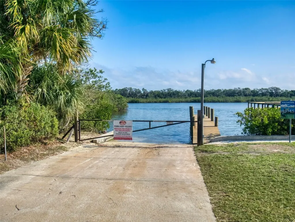 160 Red Bass Lane Edgewater FL 32141