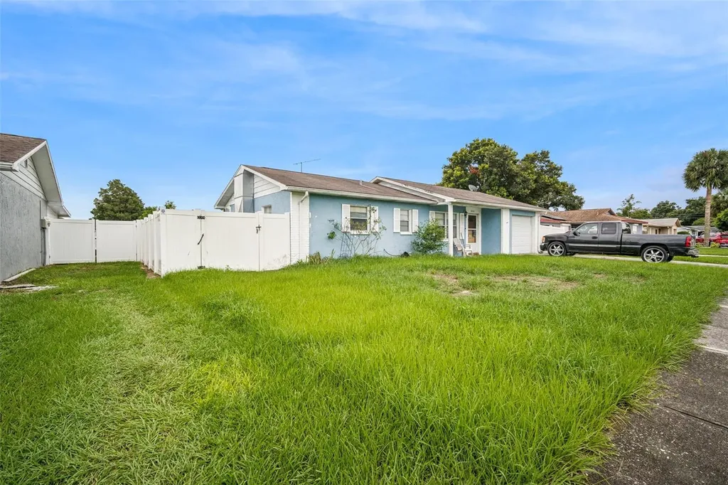 6110 16th Street Zephyrhills FL 33542