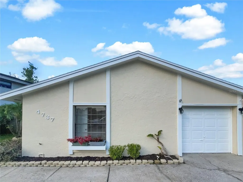 4737 Grove Point Drive Tampa FL 33624
