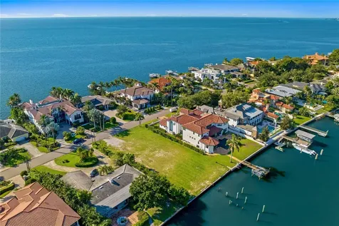 1900 Brightwaters Boulevard NE St Petersburg FL 33704