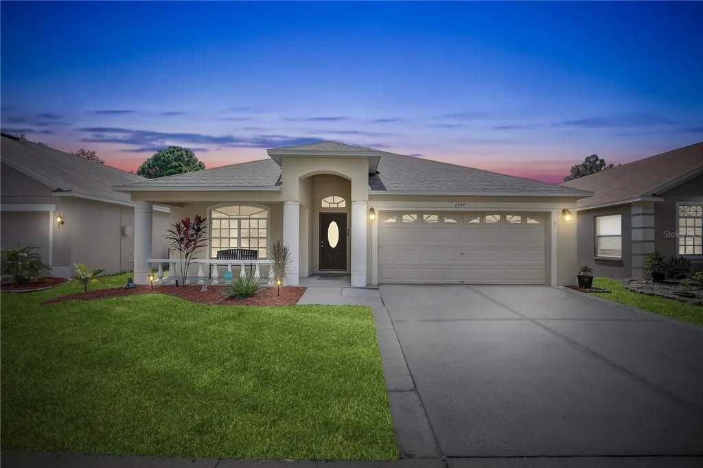 8557 Canterbury Lake Boulevard Tampa FL 33619