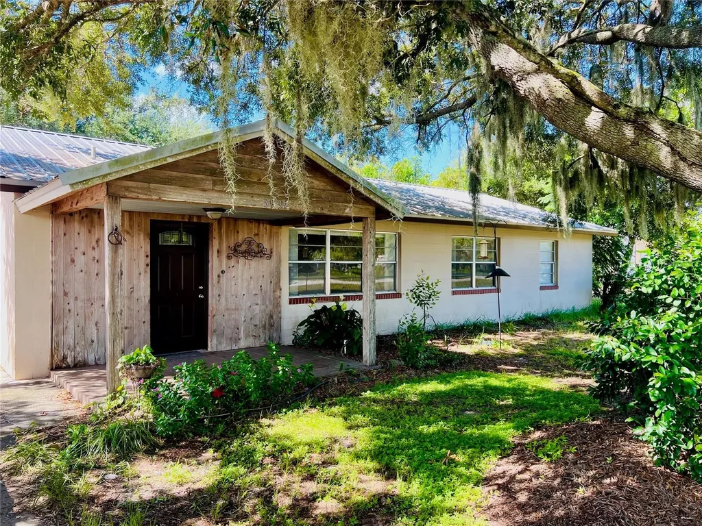 3937 Pine Hill Court Lake Wales FL 33859