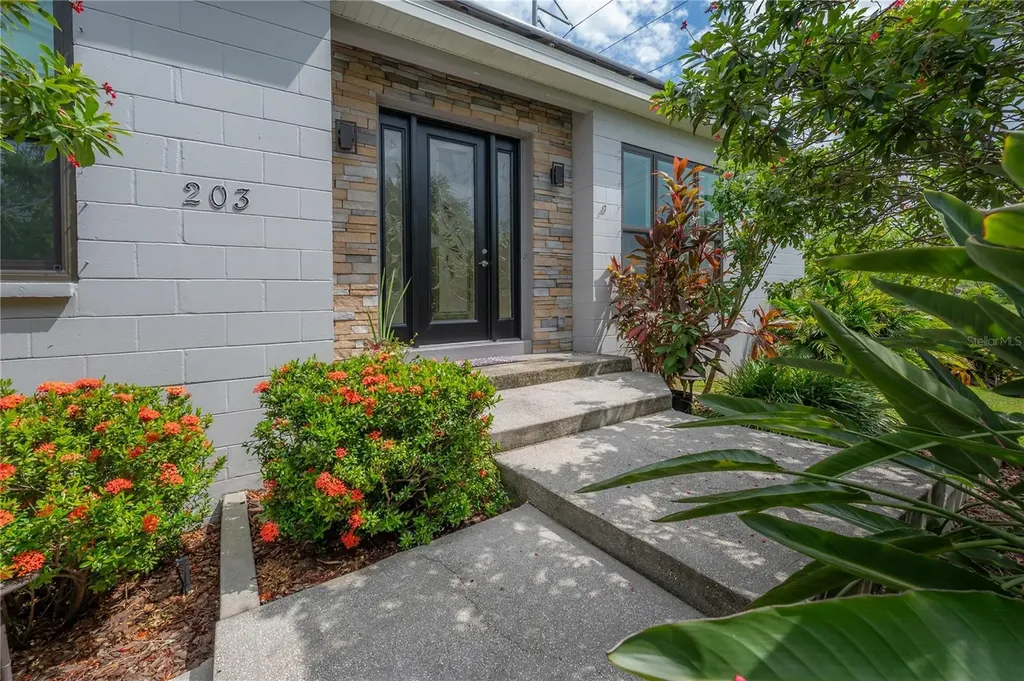 203 Dunkirk Road Oldsmar FL 34677