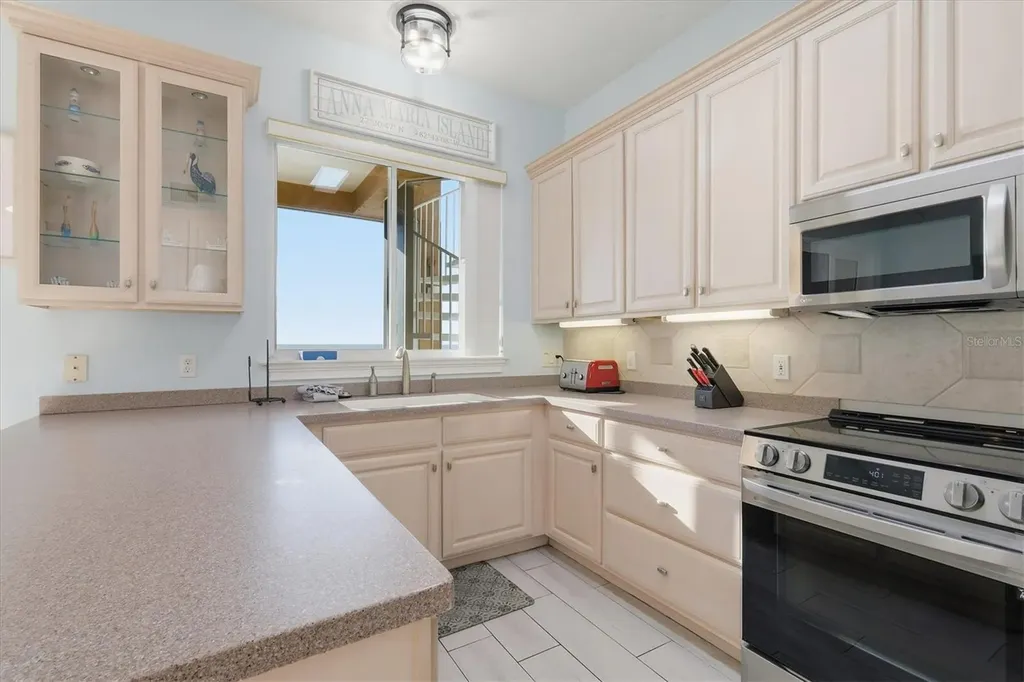 1900 Gulf Drive N Bradenton Beach FL 34217