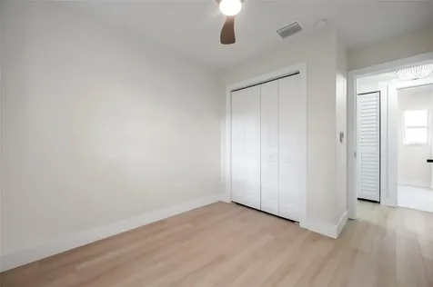 4517 Dolphin Drive Tampa FL 33617
