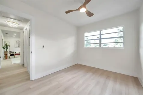 4517 Dolphin Drive Tampa FL 33617