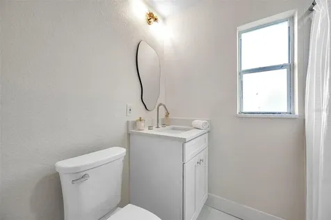 4517 Dolphin Drive Tampa FL 33617