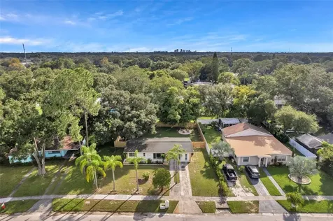 4517 Dolphin Drive Tampa FL 33617