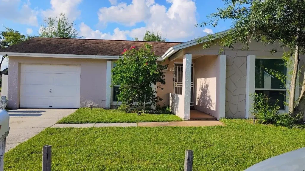 10105 Pepperidge Court Tampa FL 33615