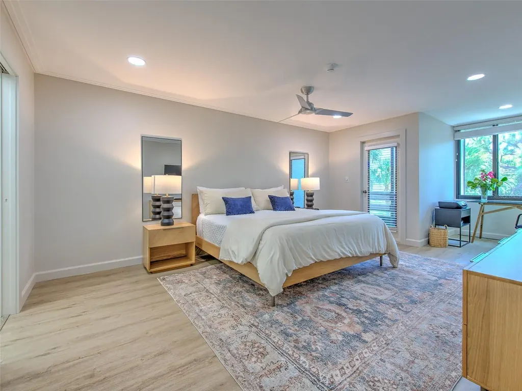 739 Bayport Way Longboat Key FL 34228