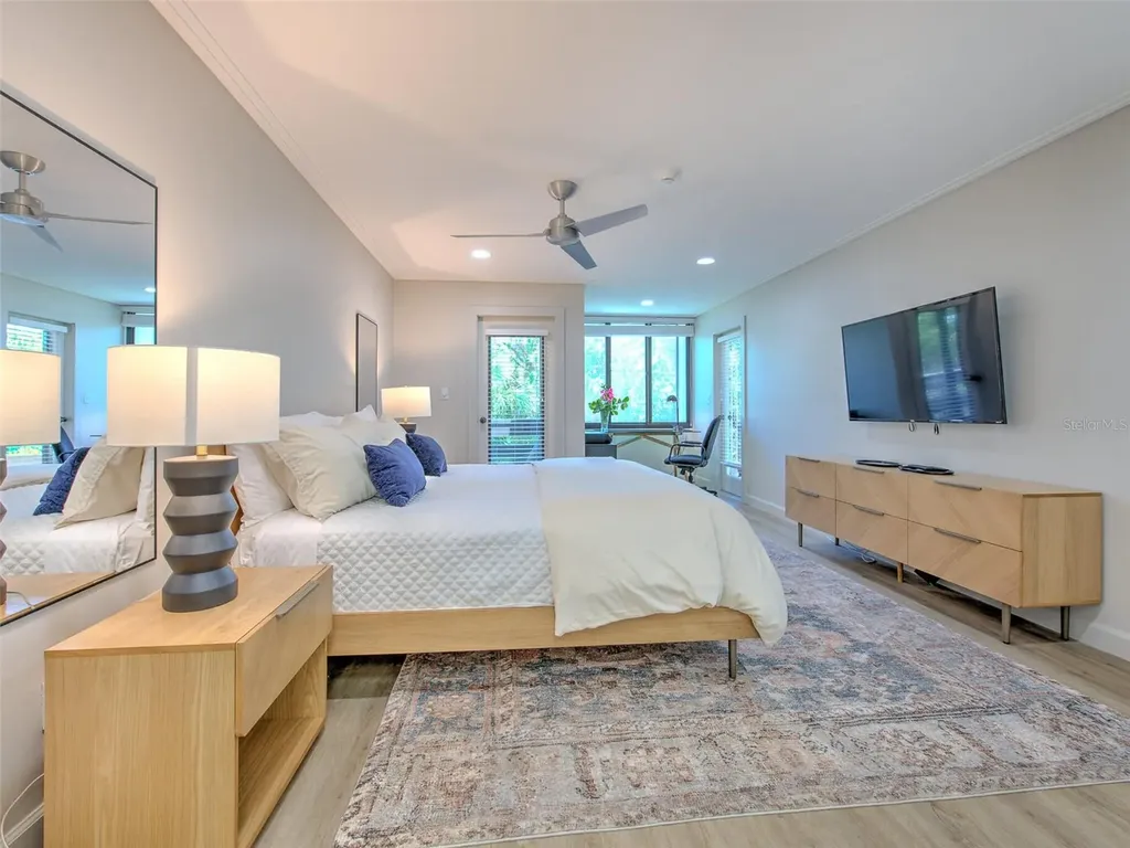 739 Bayport Way Longboat Key FL 34228