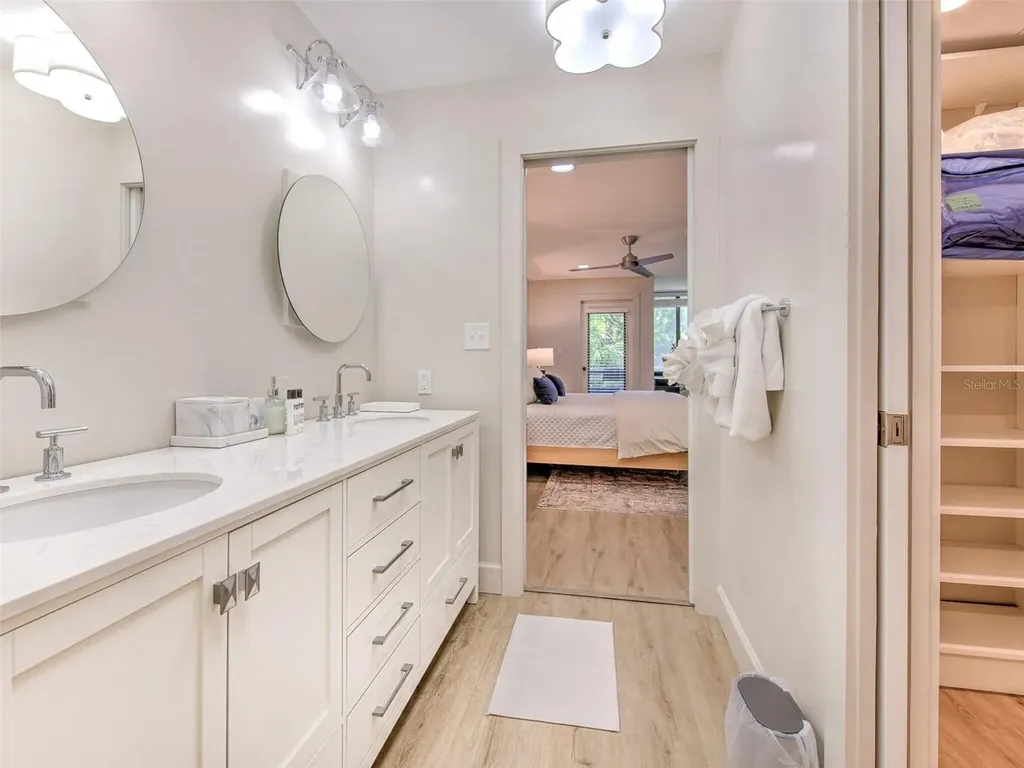 739 Bayport Way Longboat Key FL 34228