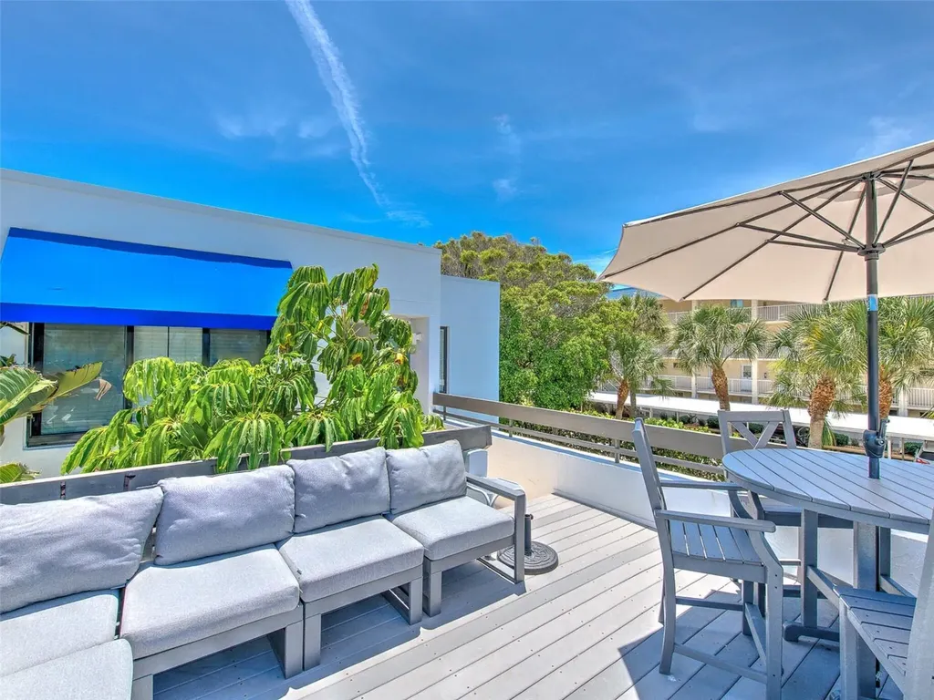 739 Bayport Way Longboat Key FL 34228