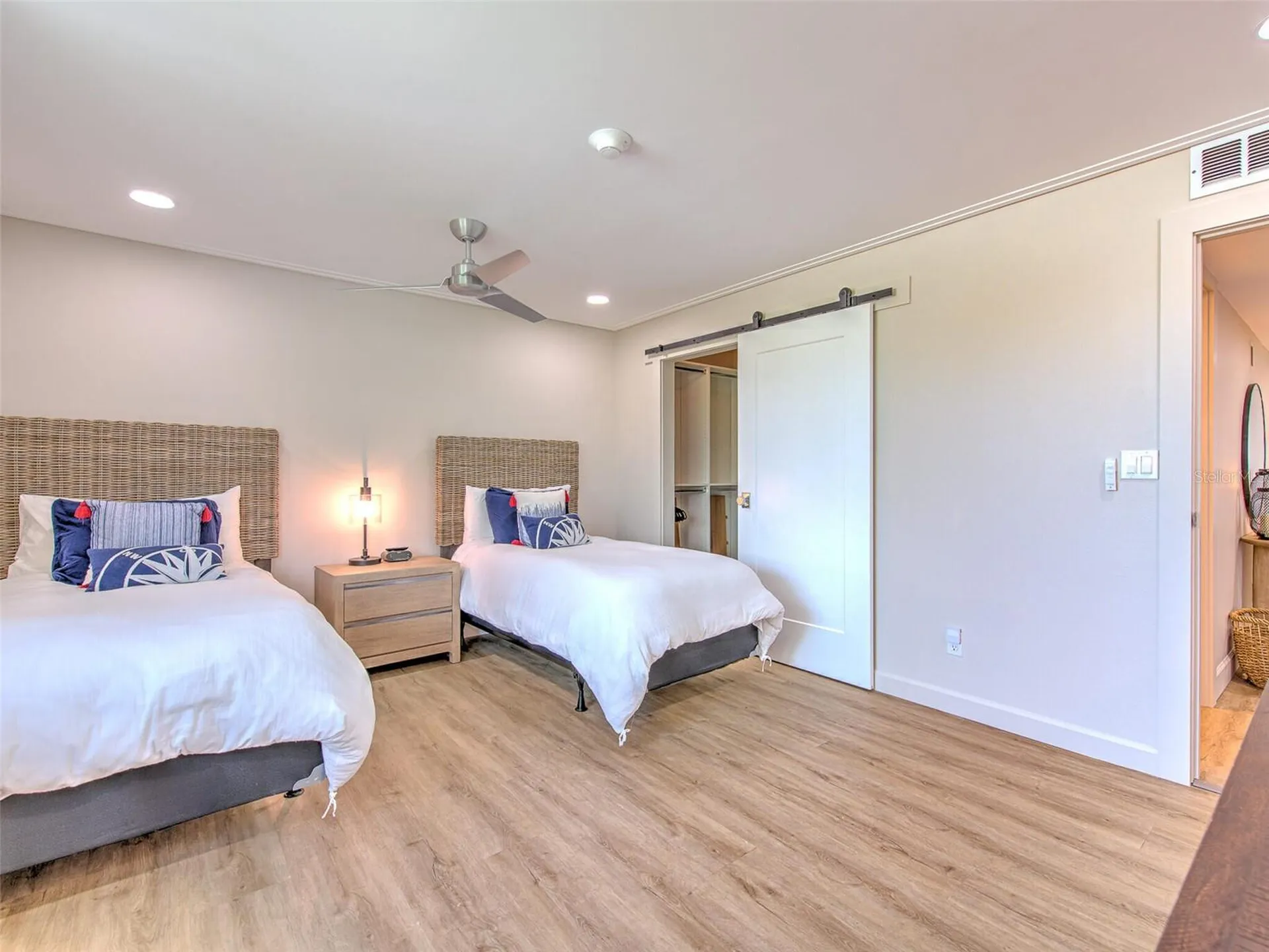 739 Bayport Way Longboat Key FL 34228
