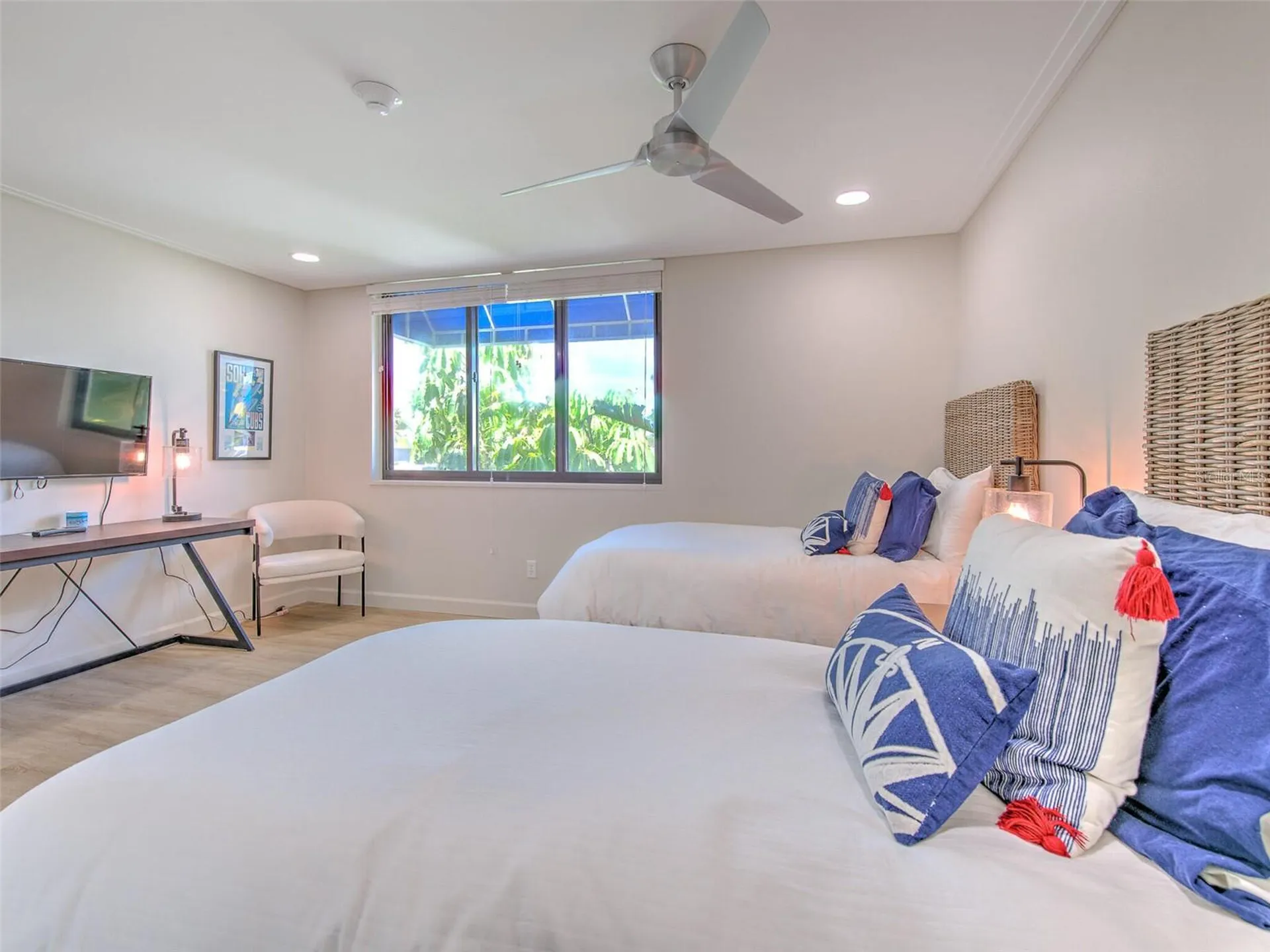 739 Bayport Way Longboat Key FL 34228