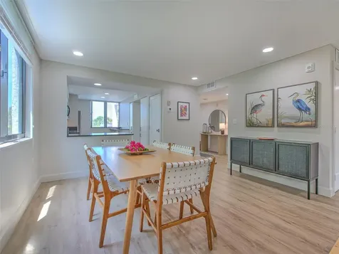 739 Bayport Way Longboat Key FL 34228