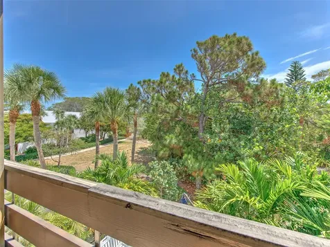 739 Bayport Way Longboat Key FL 34228