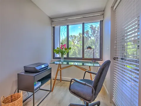 739 Bayport Way Longboat Key FL 34228