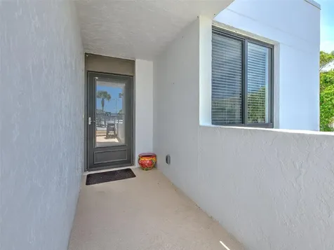 739 Bayport Way Longboat Key FL 34228