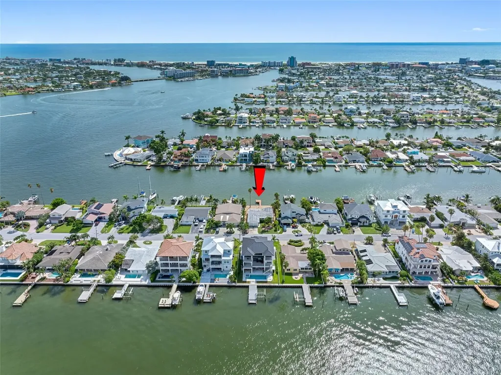 11220 9th Street E Treasure Island FL 33706