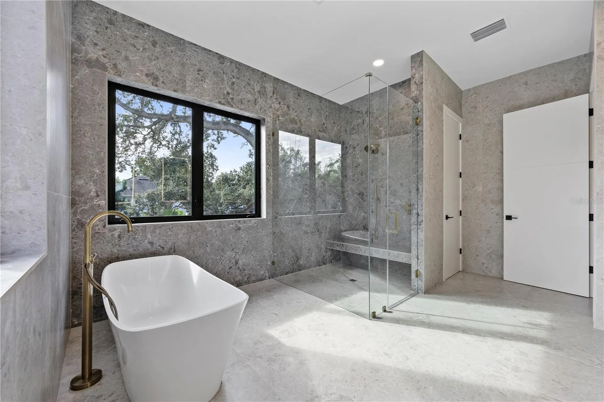 2201 N Glenwood Drive Tampa FL 33602