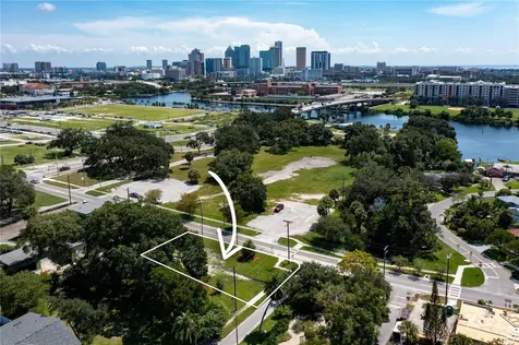 2201 N Glenwood Drive Tampa FL 33602