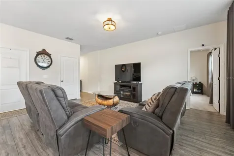 8723 Conoy Avenue Polk City FL 33868