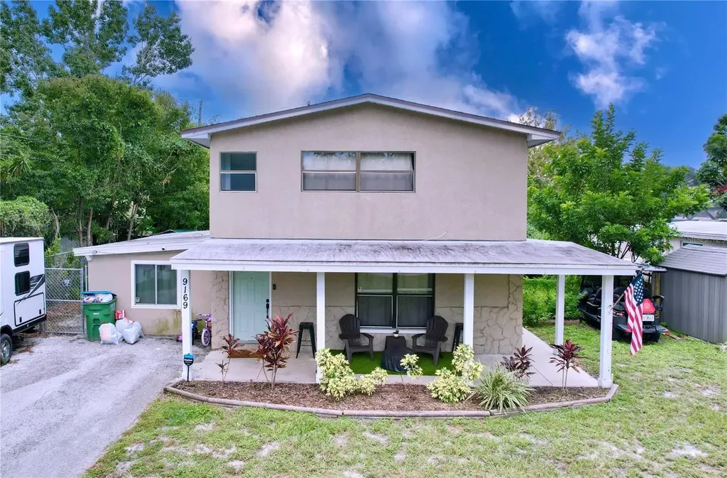 9169 Suncrest Boulevard Seminole FL 33777