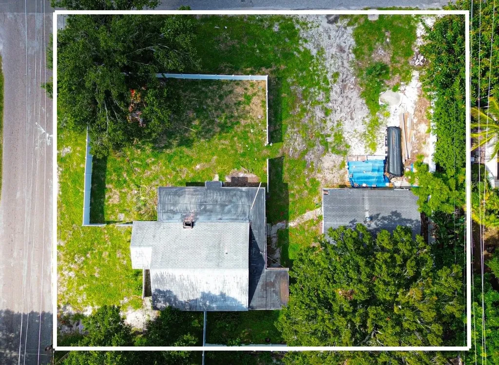 707 35th Street W Bradenton FL 34205