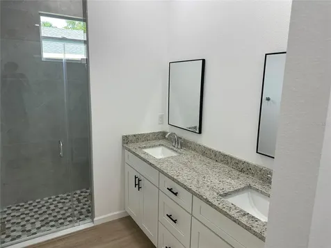 532 E 11th Street Apopka FL 32703