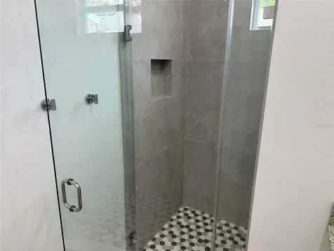 532 E 11th Street Apopka FL 32703
