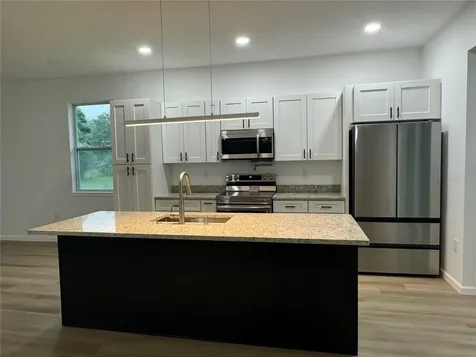 532 E 11th Street Apopka FL 32703