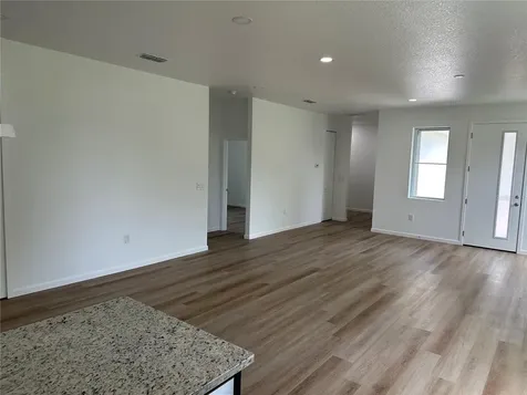 532 E 11th Street Apopka FL 32703
