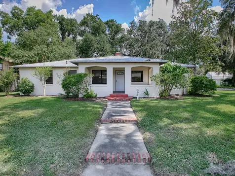 307 Oxford Street Wildwood FL 34785