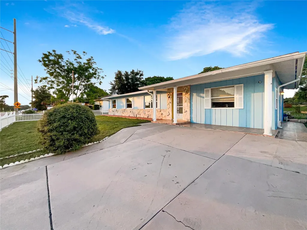 2254 Howland Boulevard Deltona FL 32738