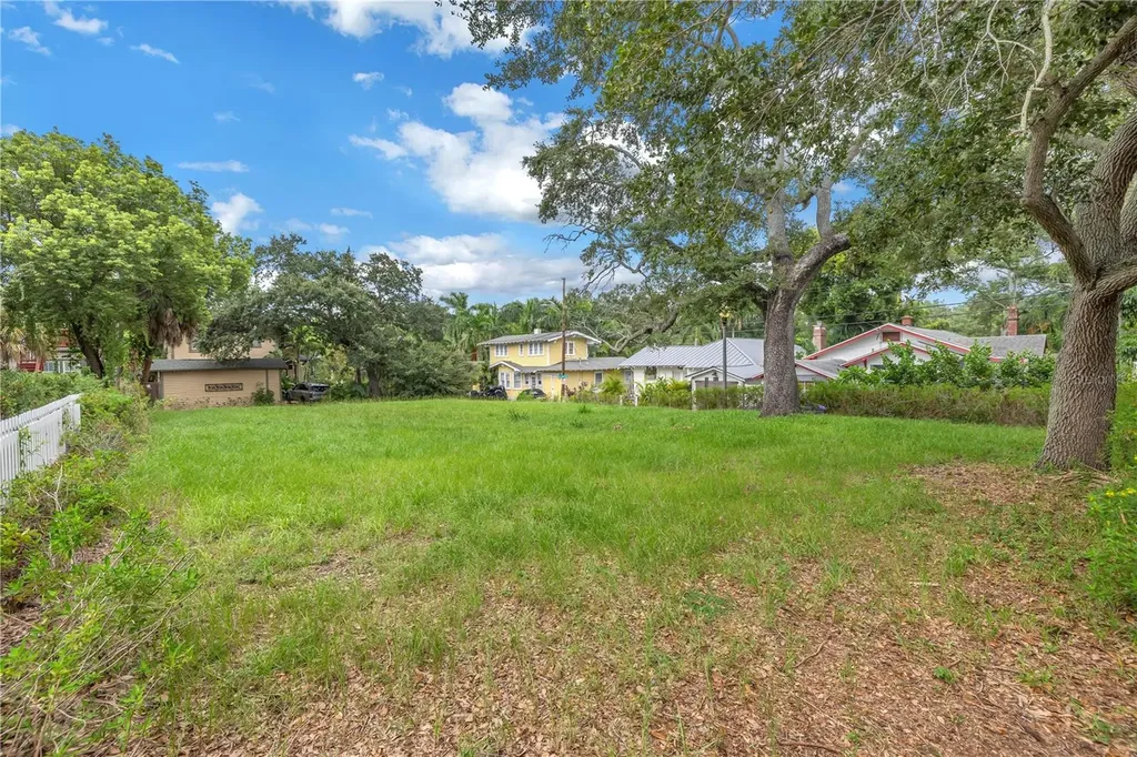 801 9th Avenue S St Petersburg FL 33701