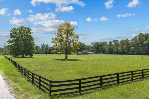 21689 NW 190th Avenue High Springs FL 32643
