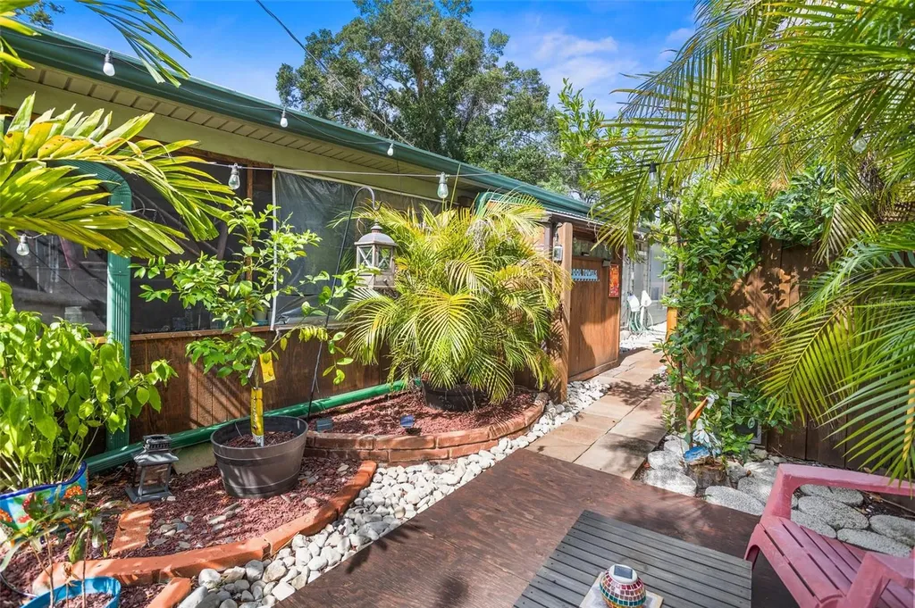 1006 66th Street Court S St Petersburg FL 33707