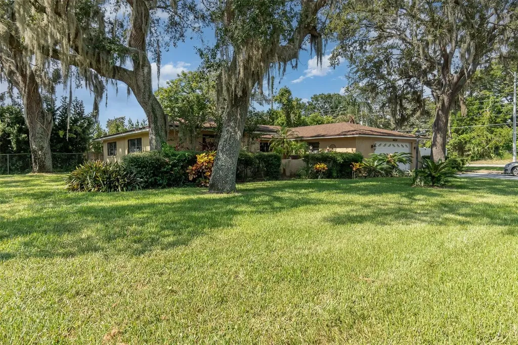 6624 Moore Street Orlando FL 32818