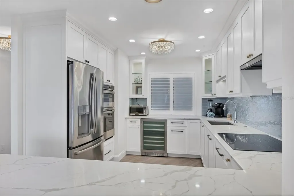 4825 Gulf Of Mexico Drive Longboat Key FL 34228