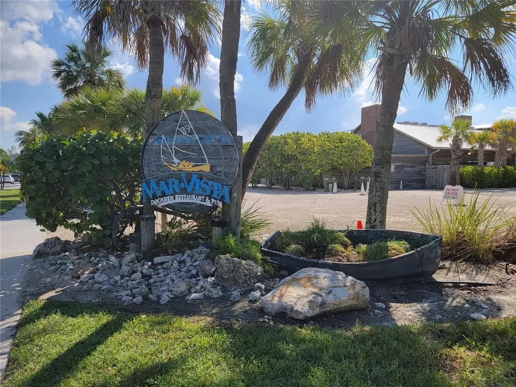 4825 Gulf Of Mexico Drive Longboat Key FL 34228