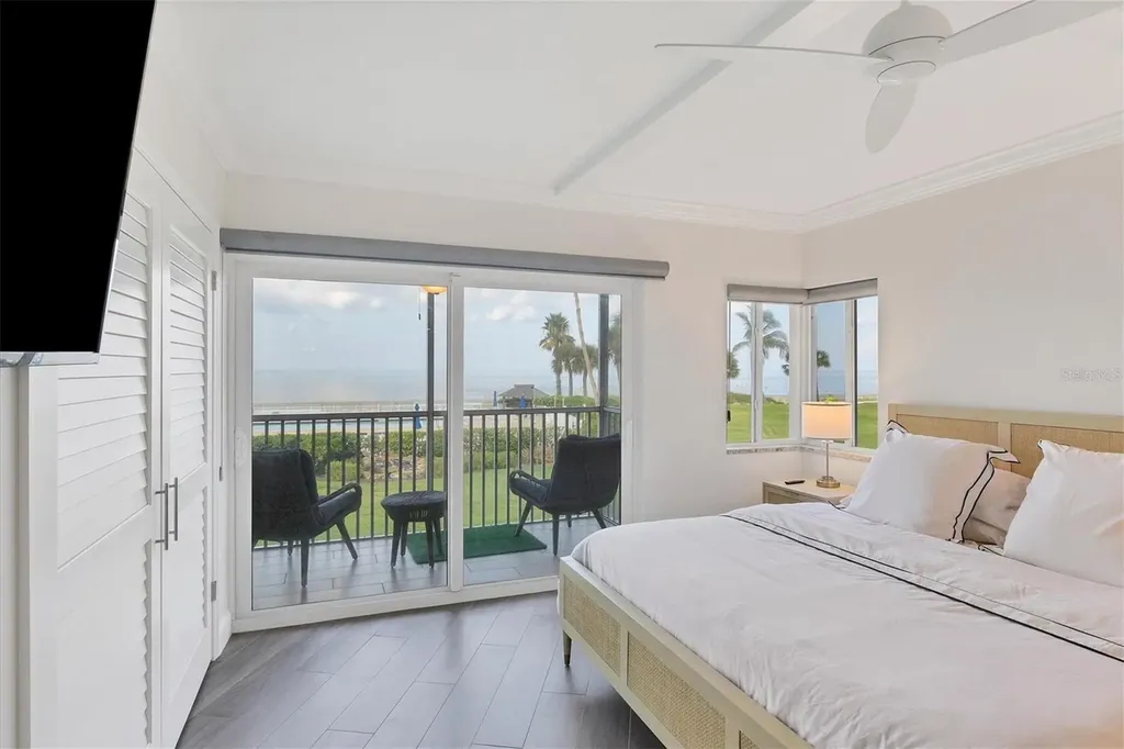 4825 Gulf Of Mexico Drive Longboat Key FL 34228
