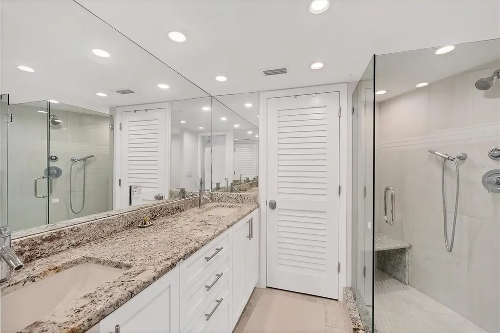 4825 Gulf Of Mexico Drive Longboat Key FL 34228