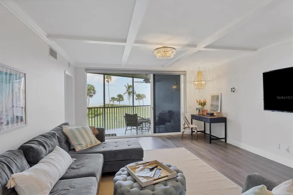4825 Gulf Of Mexico Drive Longboat Key FL 34228